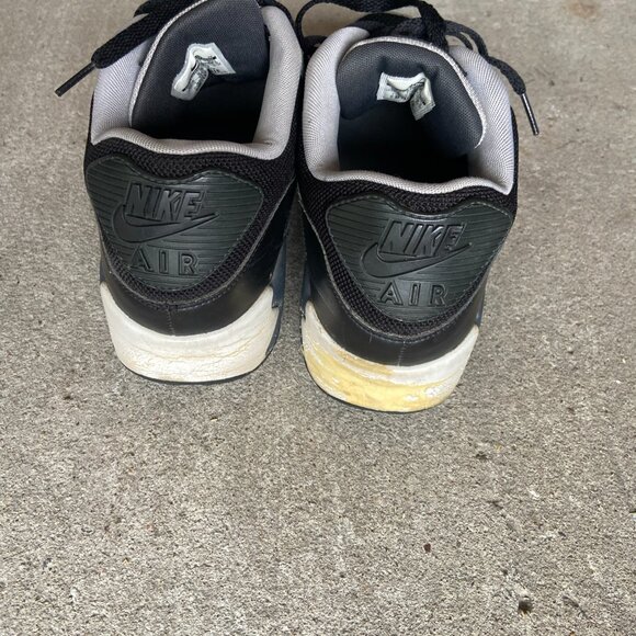 Men size -10.5 Nike Air Grey and Black shoes - Picture 4 of 8